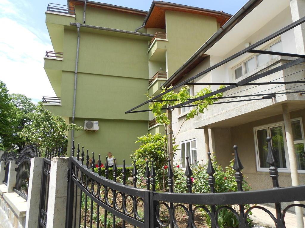 Nelly Guest House Sozopol Exterior foto